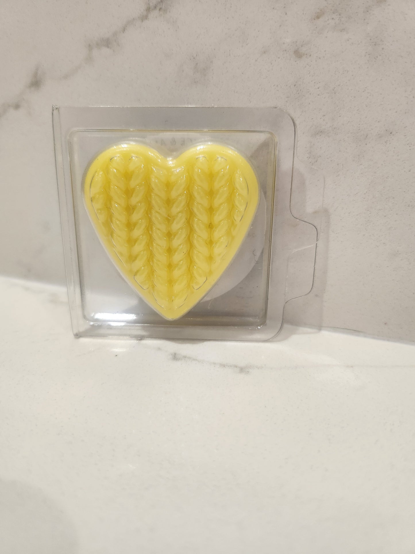 Wax Melt Heart Clamshell